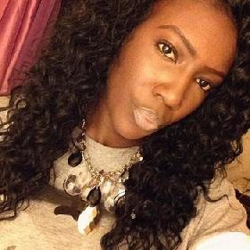 Wie komt proeven hoe zoet mijn kutje smaakt?