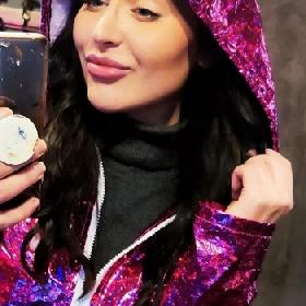 Lekker geil vrouwtje op zoek naar genot