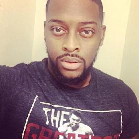 Gebonden man zoekt seksrelatie met man