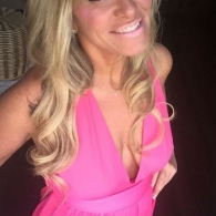 Zo blond en geil. Interesse?