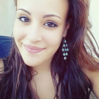 Weet jij van aanpakken met deze vurige brunette?