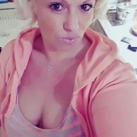 Blonde meid zoekt geile man