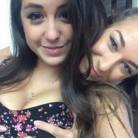 Brunette zoekt man voor seks