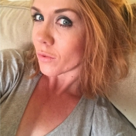 Ben een sexy blond sletje dat graag seks wil