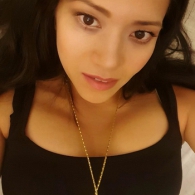Weet jij van aanpakken met deze vurige brunette?