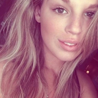 Slanke meid zoekt sexdate