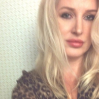 Slanke meid zoekt sexdate