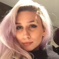 Slanke meid zoekt sexdate
