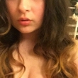 Super geile brunette wacht op jouw