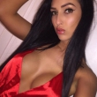 Jonge dame zoekt spannende date
