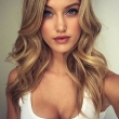 Ben een sexy blond sletje dat graag seks wil
