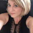 Blond en geil, help jij mij?