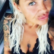 Zo blond en geil. Interesse?