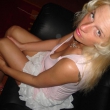 Ben een sexy blond sletje dat graag seks wil