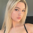 Van nature blond en geil